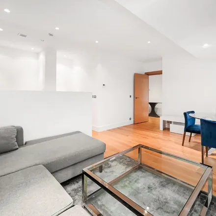 Rent this 1 bed apartment on Priestly & Ferraro in 17 King Street, London