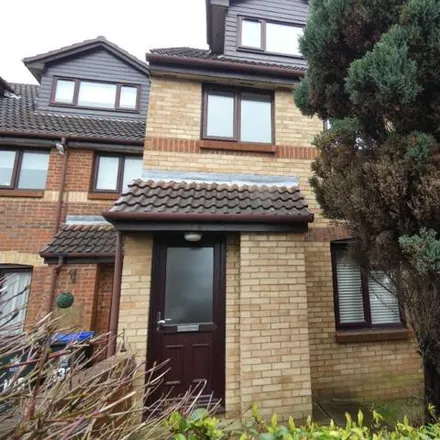 Rent this 2 bed room on Maypole Road in Burnham, SL6 0NB