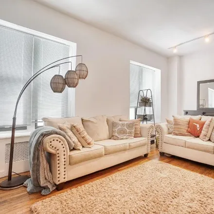 Rent this 1 bed townhouse on 102 E 30 St in New York, NY