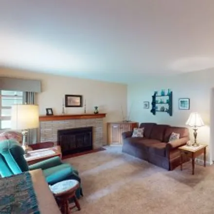 Buy this 3 bed apartment on 1197 Lealand Road East in Sherwood Glen, Maplewood