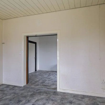 Rent this 3 bed apartment on Zevenaarer Straße 13 in 46446 Emmerich on the Rhine, Germany