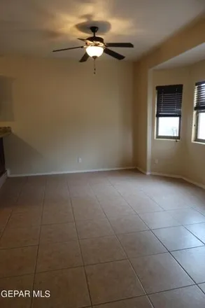 Image 6 - 3629 Sammy Reece Place, El Paso, TX 79938, USA - House for rent