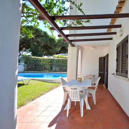 Image 6 - unnamed road, 8125-479 Quarteira, Portugal - House for rent