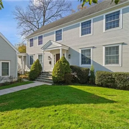 Image 2 - 740 The Parkway, Village of Mamaroneck, NY 10543, USA - House for sale