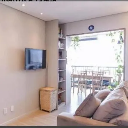 Buy this 2 bed apartment on Rua Brigadeiro Galvão 294 in Santa Cecília, São Paulo - SP