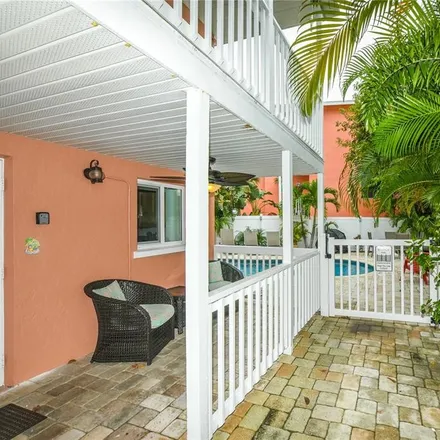 Image 3 - Siesta Market, 205 Canal Road, Siesta Key, FL 34242, USA - House for sale