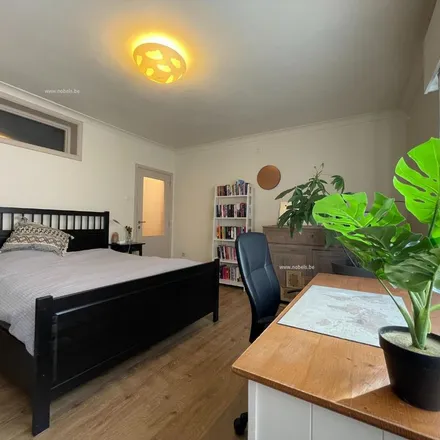 Rent this 3 bed apartment on Broekstraat 73 in 9700 Oudenaarde, Belgium