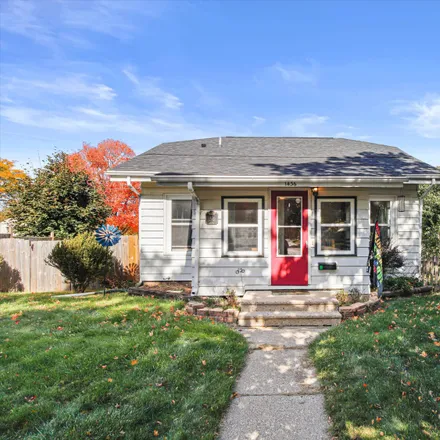 Buy this 2 bed house on 1436 East Saveland Avenue in Milwaukee, WI 53207