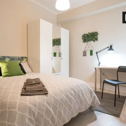 Rent this 4 bed room on Calle Labayru / Labayru kalea in 25, 48012 Bilbao