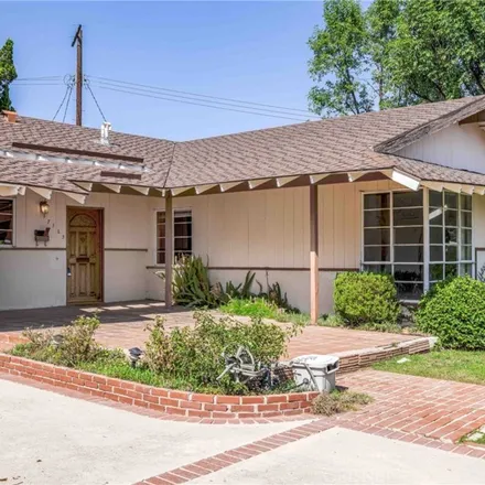 Image 2 - 17165 Midwood Drive, Los Angeles, CA 91344, USA - House for sale