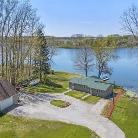 Buy this 2 bed house on Lake Drive in Noble County, IN 46796