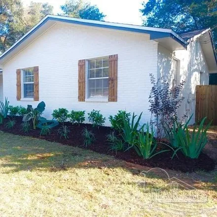 Buy this 3 bed house on 5595 Glenwood Drive in Galt City, Santa Rosa County