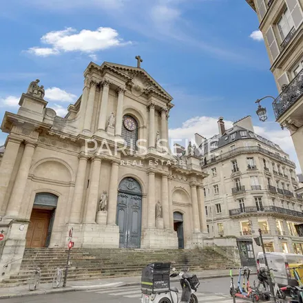 Rent this 2 bed apartment on Paris