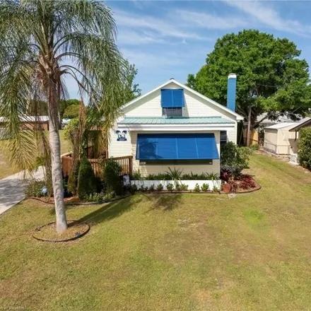 Buy this 2 bed house on 4530 Southwest Lakeview Drive in Sebring, FL 33870
