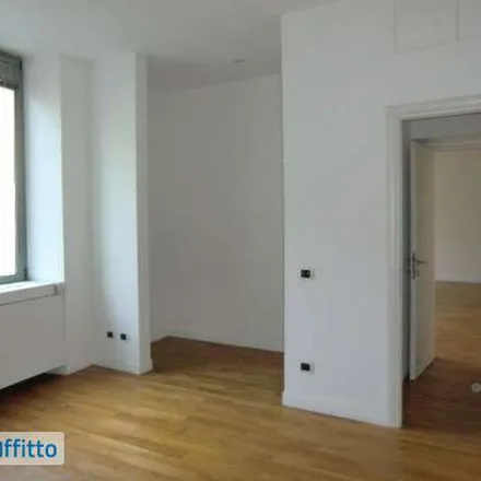 Image 2 - Esibiusi, Via Mercato 6, 20121 Milan MI, Italy - Apartment for rent