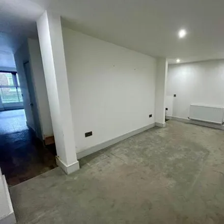 Image 4 - Volunteer Street, Chester, Cheshire, Ch1 - Apartment for sale