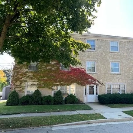 Buy this studio apartment on 4350 North Wilson Drive in Shorewood, WI 53211