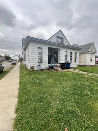 Buy this studio house on 1879 South D Street in Fort Smith, AR 72901