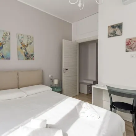 Image 5 - Spacious 2-bedroom apartment at Barona  Milan 20141 - Apartment for rent