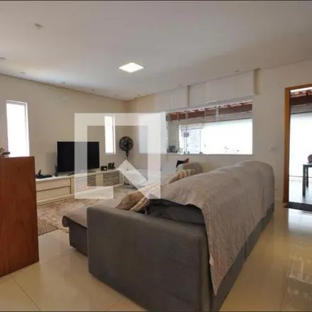 Buy this 2 bed house on Avenida Boschetti 560 in Vila Ede, São Paulo - SP