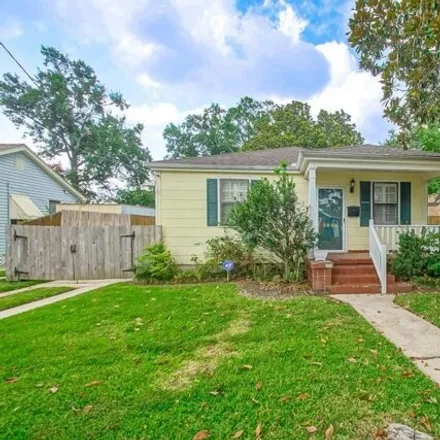 Buy this 2 bed house on 3808 Alfred Place in Jefferson Heights, Jefferson Parish