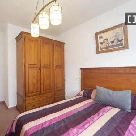 Image 3 - Calle Santiago de la Espada, 18197 Granada, Spain - Room for rent