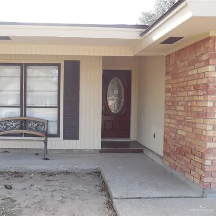Image 2 - 6649 North 15th Lane, McAllen, TX 78504, USA - House for rent