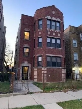 Buy this 9 bed house on 7842 South Winchester Avenue in Chicago, IL 60620