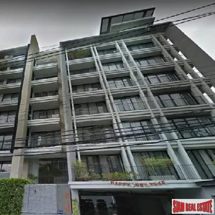 Rent this 1 bed apartment on Regent On The Park 1 in Soi Sukhumvit 26, Khlong Toei District