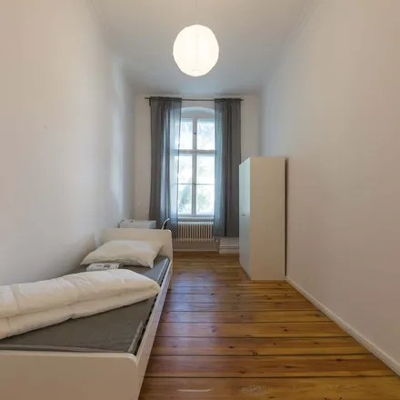 Image 2 - Kaiser-Friedrich-Straße 48, 10627 Berlin, Germany - Room for rent