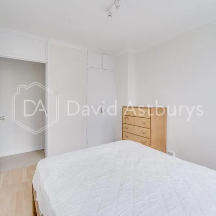 Image 1 - 9-22 Rowstock Gardens, London, N7 0BJ, United Kingdom - Apartment for rent
