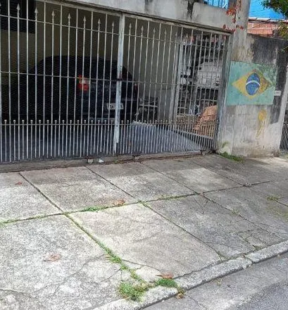 Buy this 2 bed house on Rua Bandeirantes in Conceição, Diadema - SP