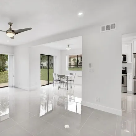 Image 7 - 2150 Northwest 2nd Avenue, Boca Raton, FL 33431, USA - Townhouse for rent