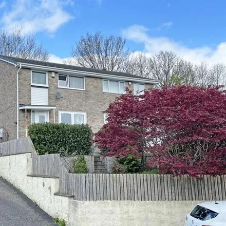 Buy this 3 bed duplex on Chilton Close in Crownhill, PL6 5SP