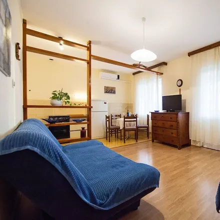Image 5 - Grad Komiža, Split-Dalmatia County, Croatia - Apartment for rent