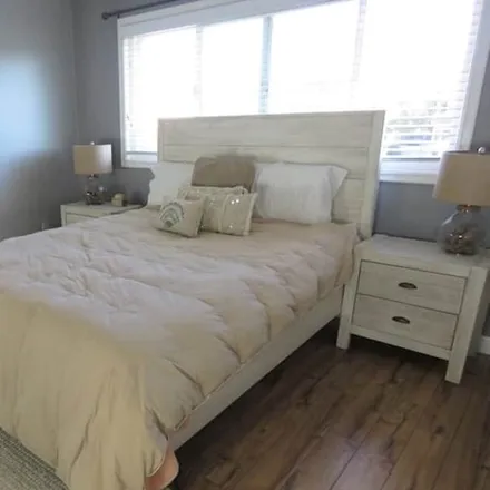 Rent this 1 bed condo on Huntington Beach