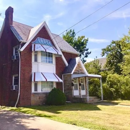 Buy this 4 bed duplex on 17888 Neff Road in Cleveland, OH 44119