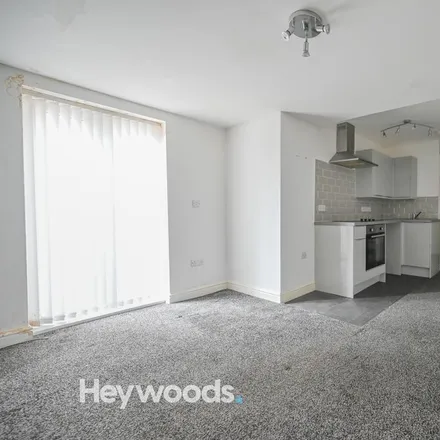 Image 2 - Tunstall, High Street / Furlong Road, A50, Tunstall, ST6 5TY, United Kingdom - Apartment for rent