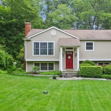 Buy this 4 bed house on 21 Flat Rock Drive in Ridgefield, CT 06877