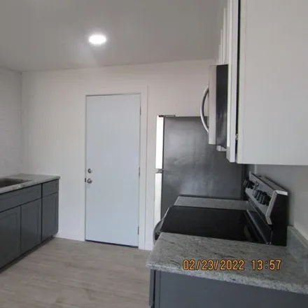 Image 6 - 4912 East Holly Street, Phoenix, AZ 85008, USA - Apartment for rent