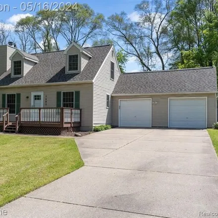 Buy this 3 bed house on 1486 Crest Street in Howell, MI 48843