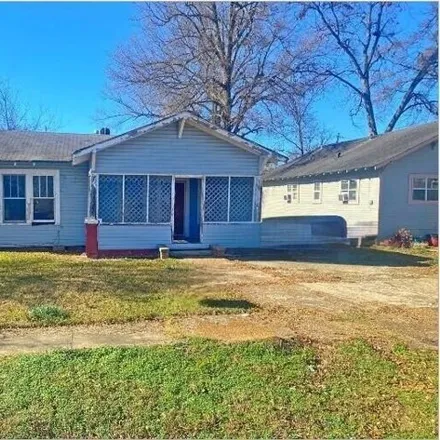 Buy this 2 bed house on 1298 Dewey Street in Greenwood, MS 38930