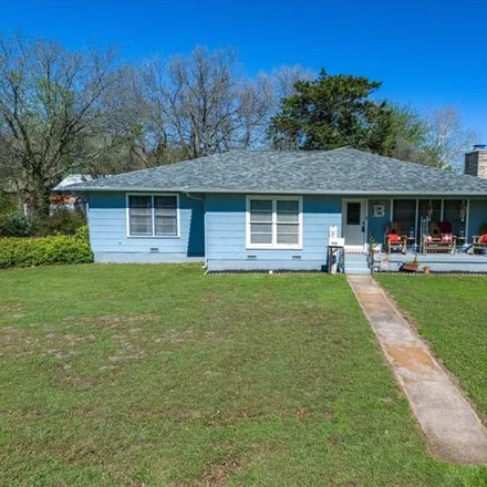 Buy this 3 bed house on 962 North Mill Street in Bowie, TX 76230