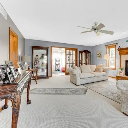 Image 3 - 7721 Donegal Drive, Indianapolis, IN 46217, USA - House for sale