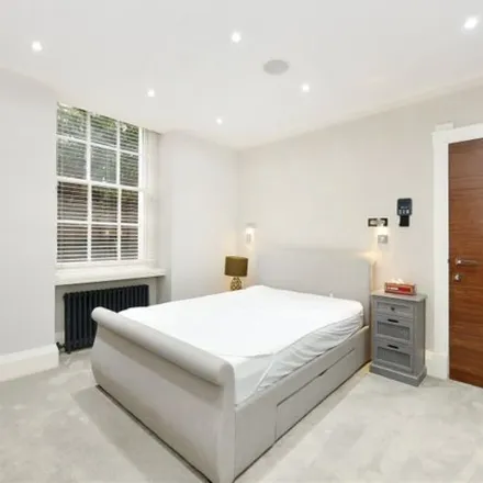 Image 6 - 10 Elm Tree Road, London, NW8 9JX, United Kingdom - Apartment for rent