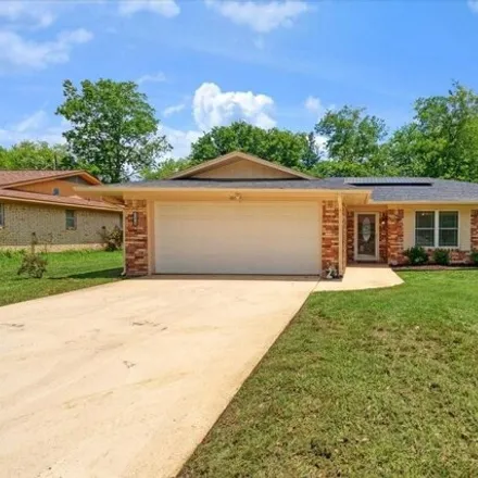 Buy this 3 bed house on 580 Dean Drive in Denison, TX 75020
