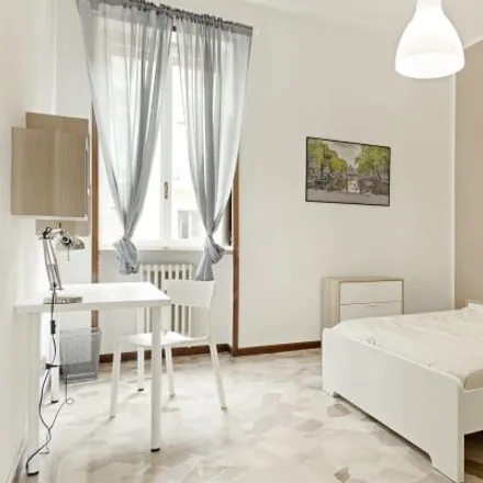 Rent this 3 bed room on Biblioteca Comunale Vigentina in Corso di Porta Vigentina, 15