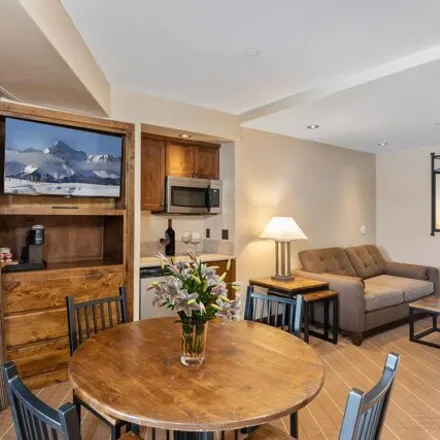 Image 4 - Peaks Resort & Spa, Country Club Drive, Mountain Village, San Miguel County, CO 81435, USA - Condo for sale