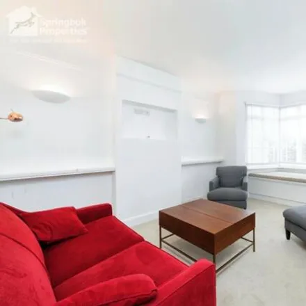 Image 3 - Derwent Court, Cecile Park, London, N8 9AR, United Kingdom - Apartment for sale