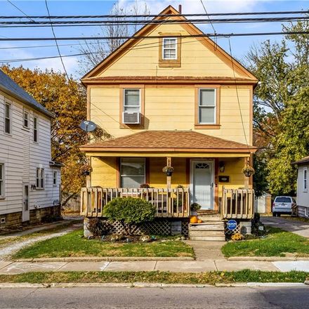 Rent this 3 bed house on 241 East Thornton Street in Akron, OH 44311